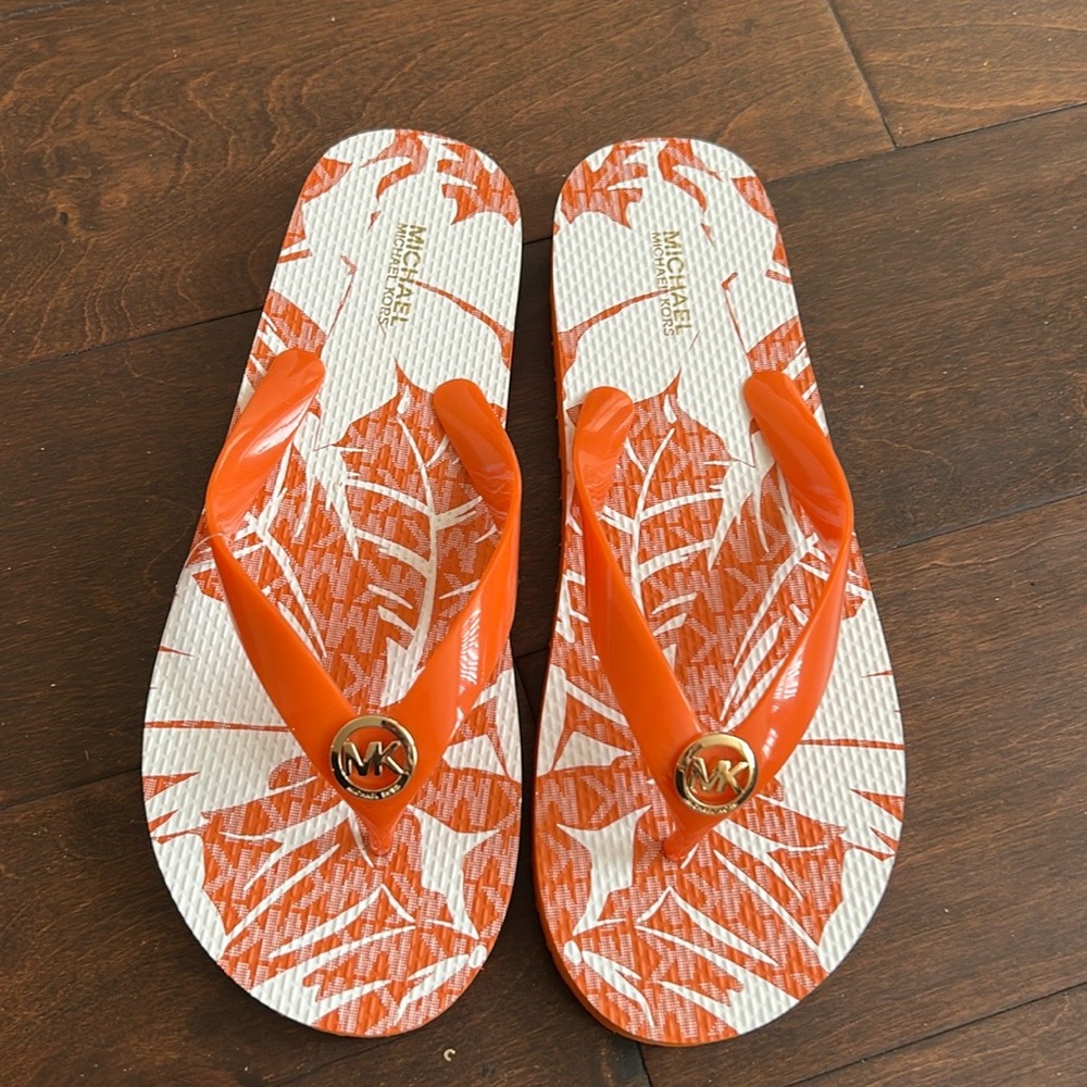 Michael Kors Womens Flip Flops Sz 8 Gold MK Logo Orange Palm Fronds